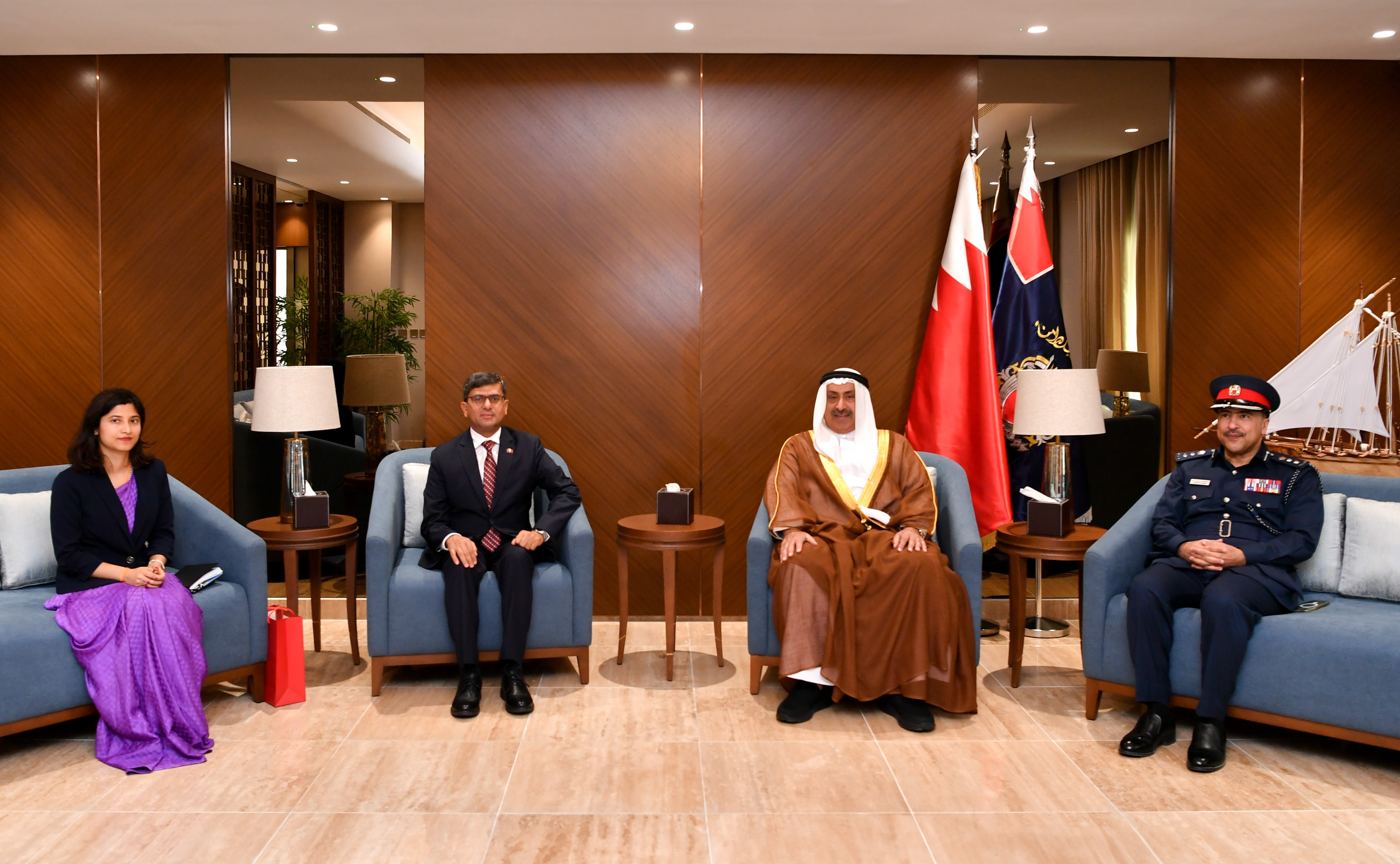 وكيل وزارة الداخلية يستقبل السفير النيبالي لدى مملكة البحرين<